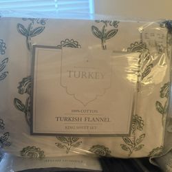   Handcrafted Turkish flannel king-size sheets