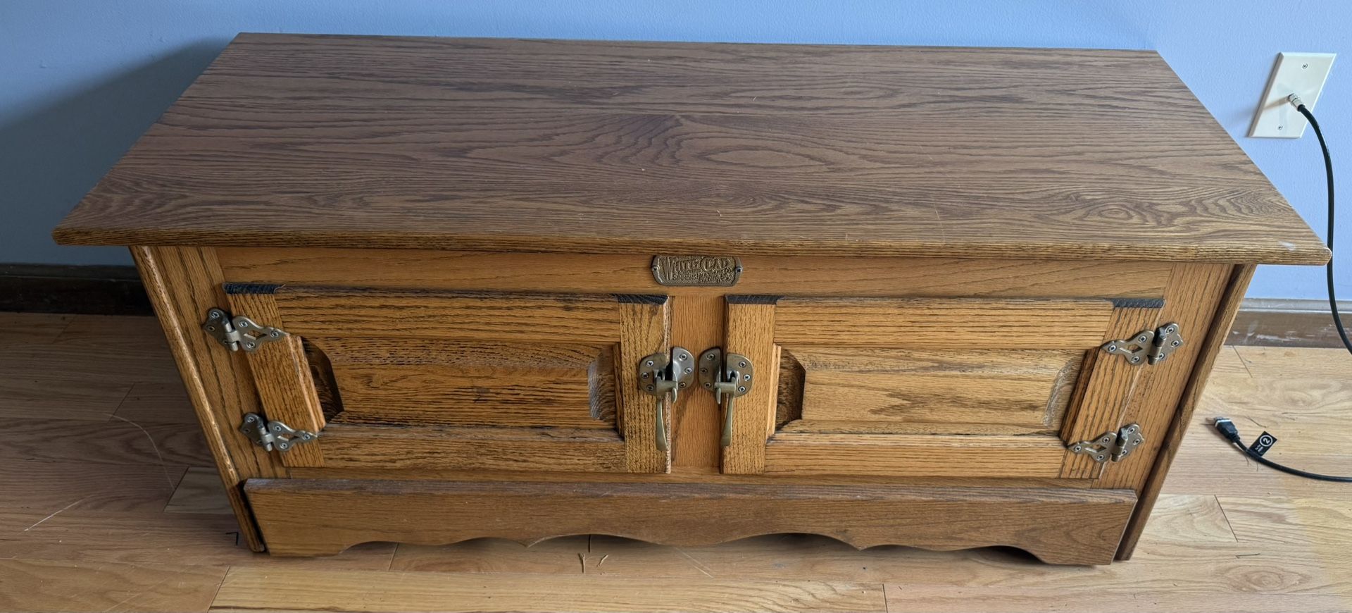 Antique White Clad Solid Oak Coffee Table
