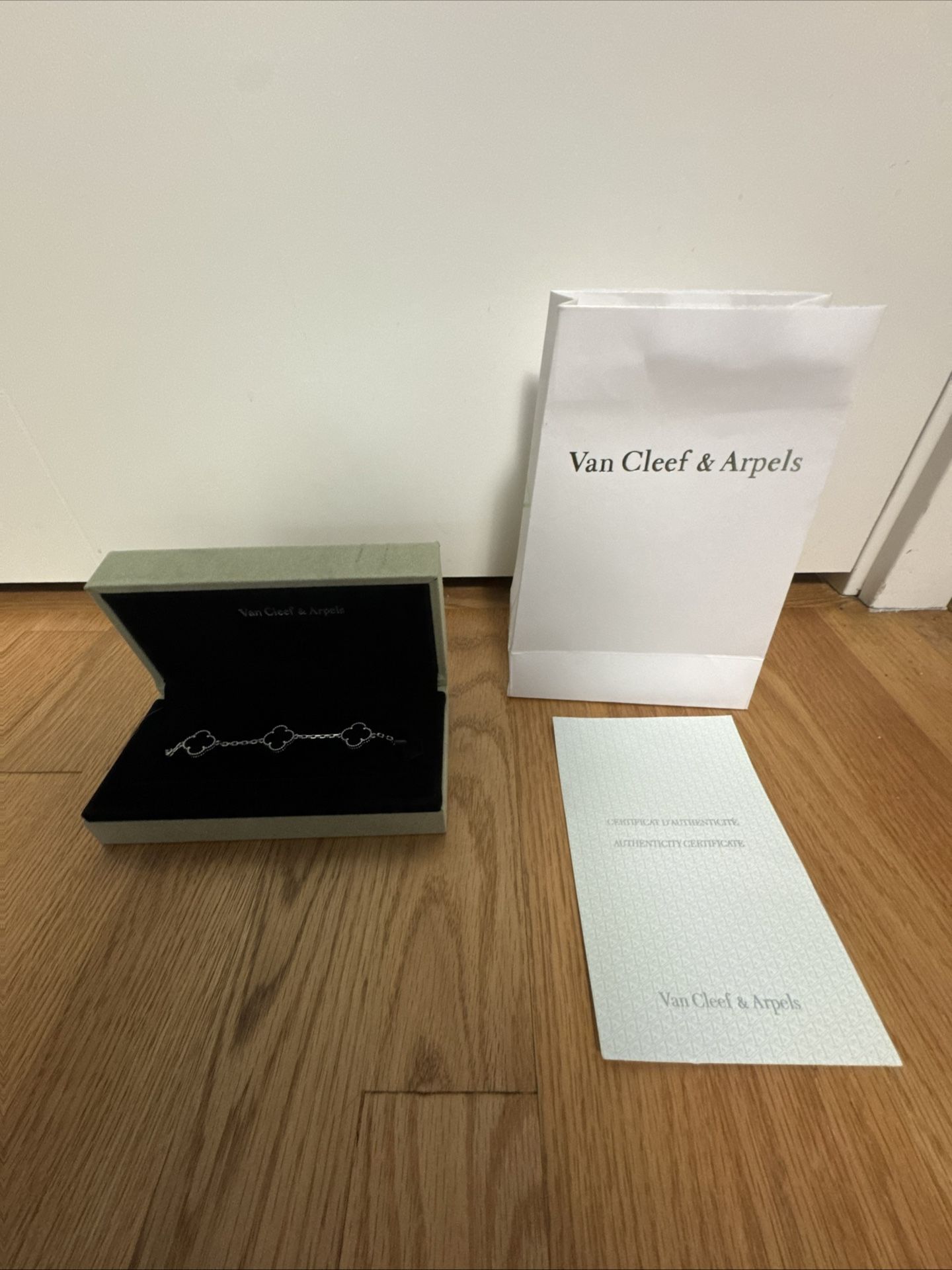 Van Cleef And Arpels Bracelet Alhambra Bracelet, 5 Motifs