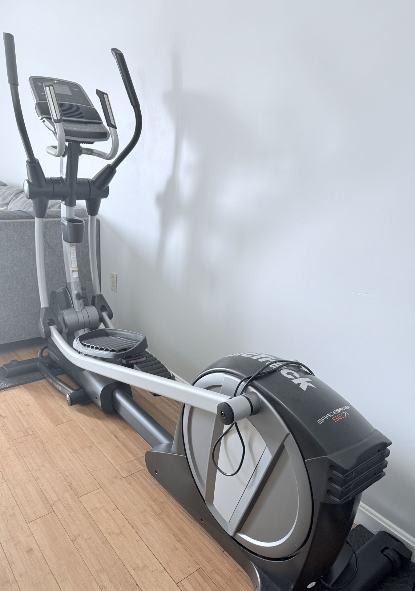 Elliptical _ Nordictrack Space Saver SE 7i