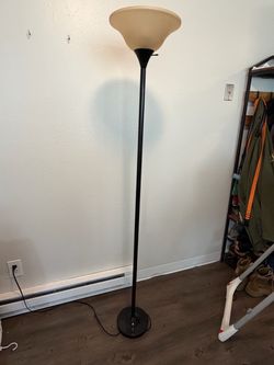 Floor lamp