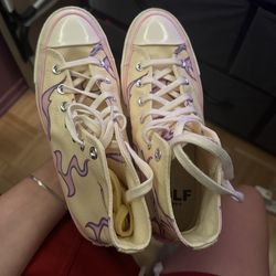 GOLF Women’s size 8 Converse