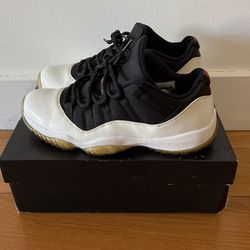 Air Jordan 11 Low Tuxedo
