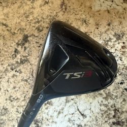 Titleist Golf Driver 