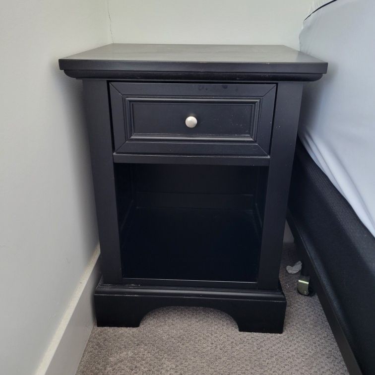Bedside Table With Drawer And Storage Shelf