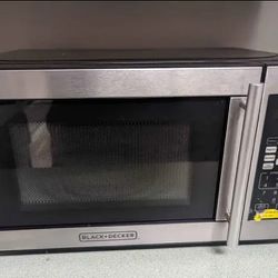 Microwave- Black And Decker