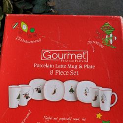 Fitz & Floyd New 8 Pc Porcelin Set, Plates And Latte Mugs