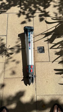 Bosch laser tripod BT 150