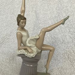 Nao Ballet Dancer  Figurine 13” Made In Spain