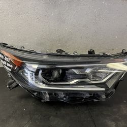 2019-2020-2021-2022 TOYOTA RAV4 HYBRID RIGHT HEADLIGHT OEM USED