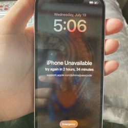 Locked IPHONE 14