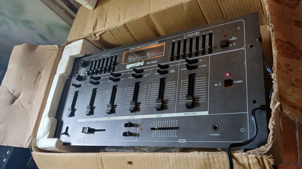 Gemini Mx-5200 DJ Mixer OLD School DJ Mixer House Techno Rave For Technics Sl-1200MK2 SL-1210MK2 SL-1200MK5 SL-1210MK5 SL-1200M3D Sl-1210M5G