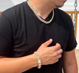 Frozen Cuban Link Set 14K Gold Plated Does Not Loses Color