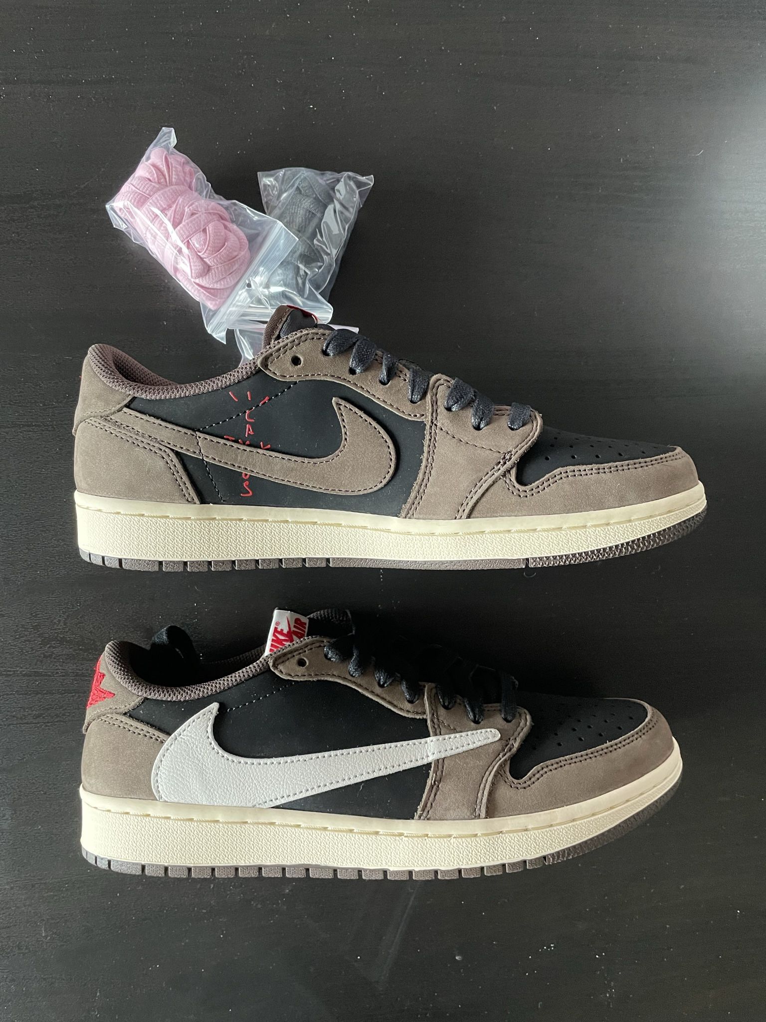 Jordan 1 Low Travis Scott Mocha - 8.5 M