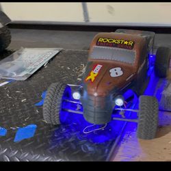 Mint Team Associated Trophy Rat 2WD Brushless RTR