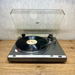 Vintage Hitachi HT-356 2 Speed Direct Drive Turntable *Serviced*