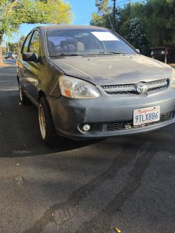 Small commuter car