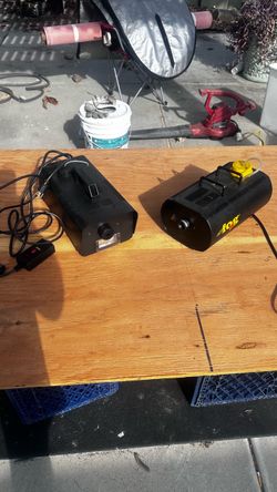 Fog machine with strobe light and fog juice