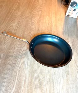 Made-in non-stick pan