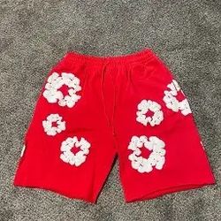 Red Denim Tear shorts  Medium 