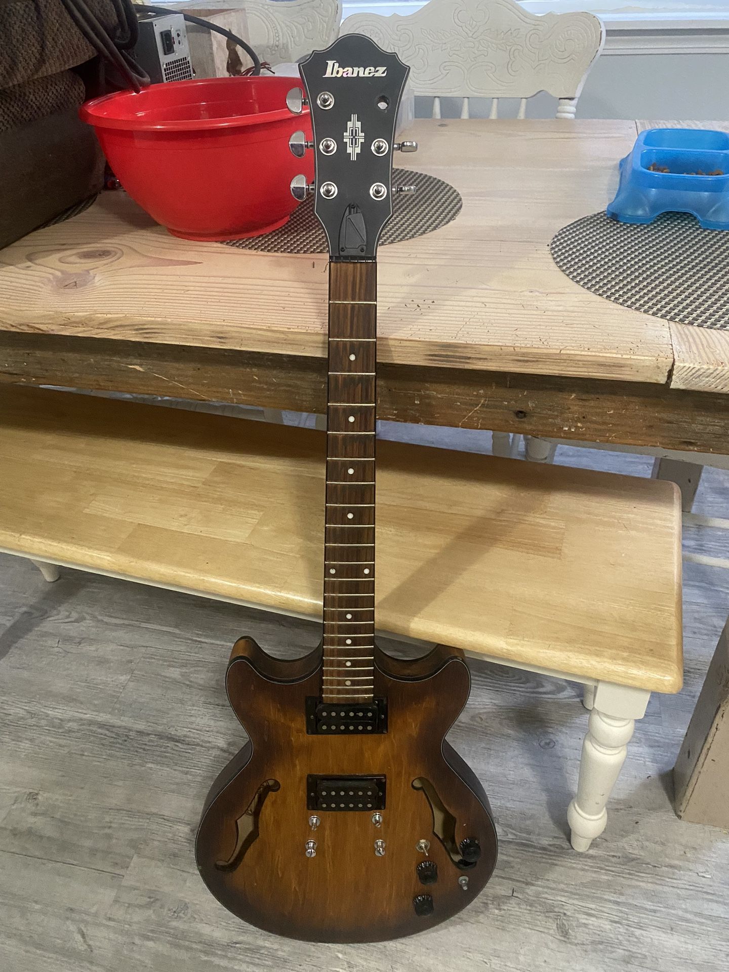 Ibanez AM73B-TF Artcore Semi-Hollow Electric Guitar am73b-tf-12-05 Great condition missing one tuning post/peg and strings  Pick up only located in Or