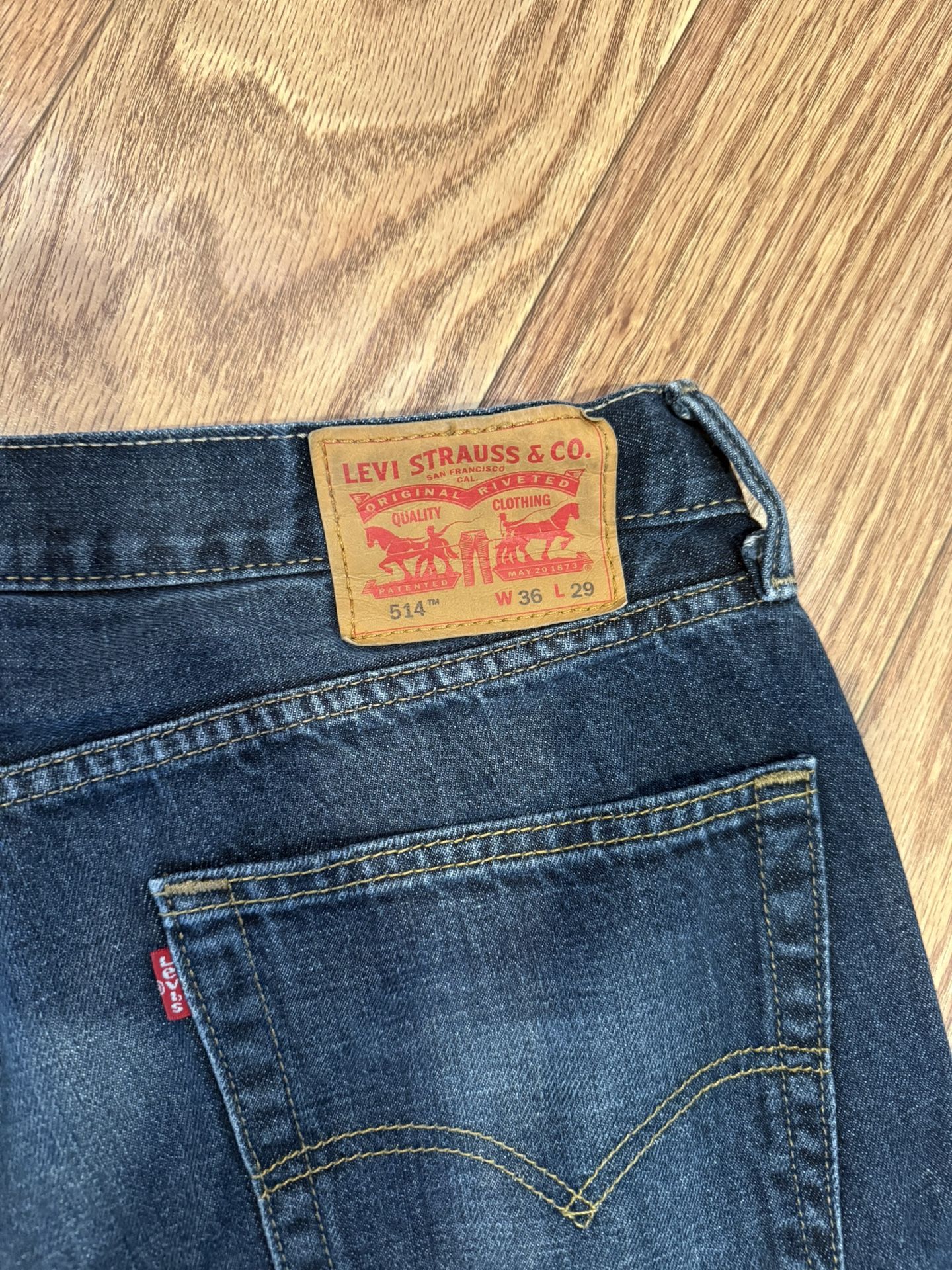 Men’s Levi’s 514 36x29 Blue Demin