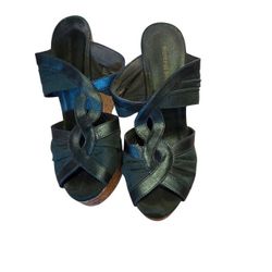 Montego Bay dark green satin/fabric peep toe wedge sandal, 7. EUC.