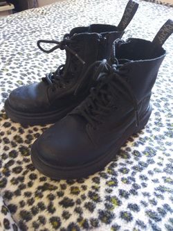 dr. martins/ *cool boots for kids