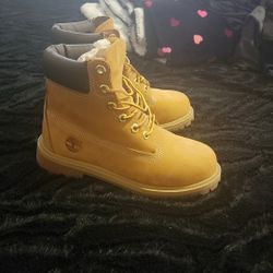 New Timberland Boots 5.5