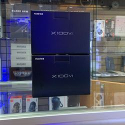 FujiFilm X100VI Silver 