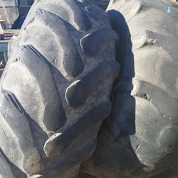 Tractor Tires 16.9 X24 Good  Used Backhoe