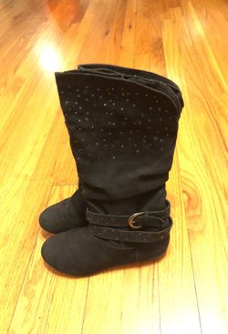 Girls sz 2 boots