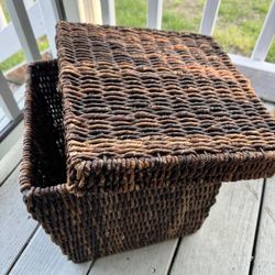 Basket Storage With Lid