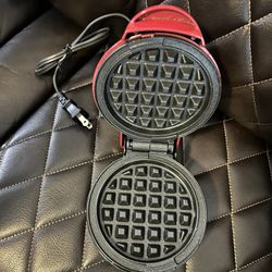 Dash Mini Waffle Maker