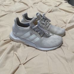 Women’s Adidas’s Shoes 