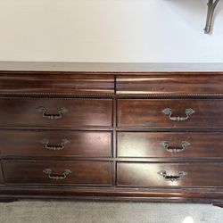 Dark wood dresser set