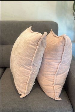 Beautiful Decor Pillows - Medium Size from Madison Collection - Like New!