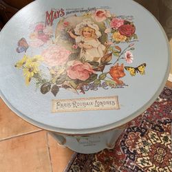 Adorable French styled Side Table