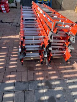 Werner 16 ft. Fiberglass Extension Ladder (15 ft. Reach Height) with 300 lb. Load Capacity Type IA Duty Rating