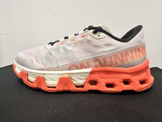 ON CLOUDMONSTER HYPER WHITE AND BRIGHT ORANGE ATHEISTIC SIZE: 8.5 MENS