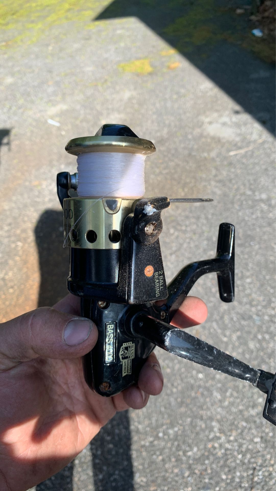 Bass 4000 fishing reel