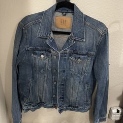 Gap Denim Jacket (Men’s Size Medium)