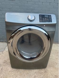 Samsung gas dryer in great working condition. No issues works good.