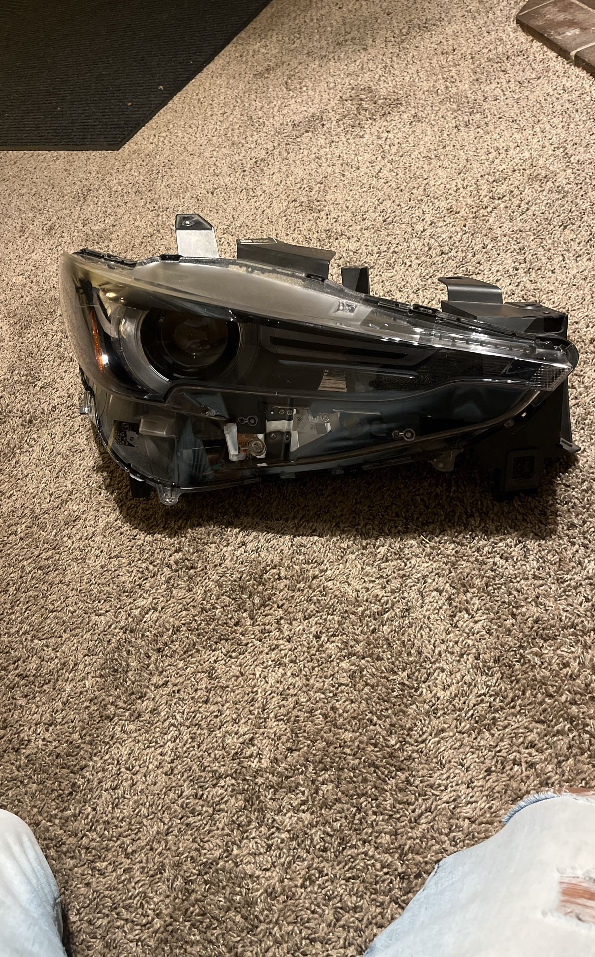 Headlight Assembly Right-Side Compatible with 2017-2020 Mazda CX-5