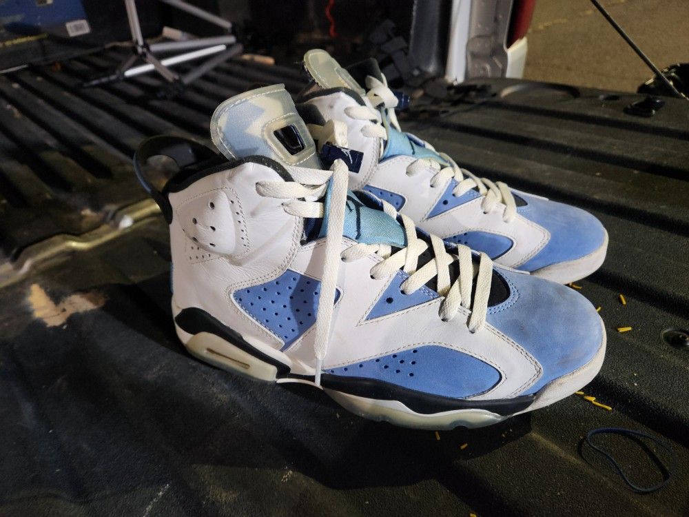 Nike Air Jordan 6 Retro SIZE 9.5 UNC White Sneakers