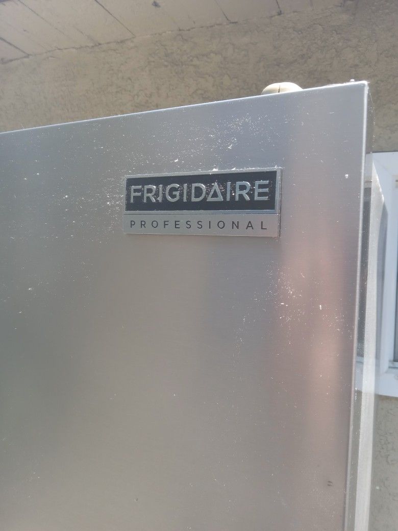 Frigidaire Refrigerator
