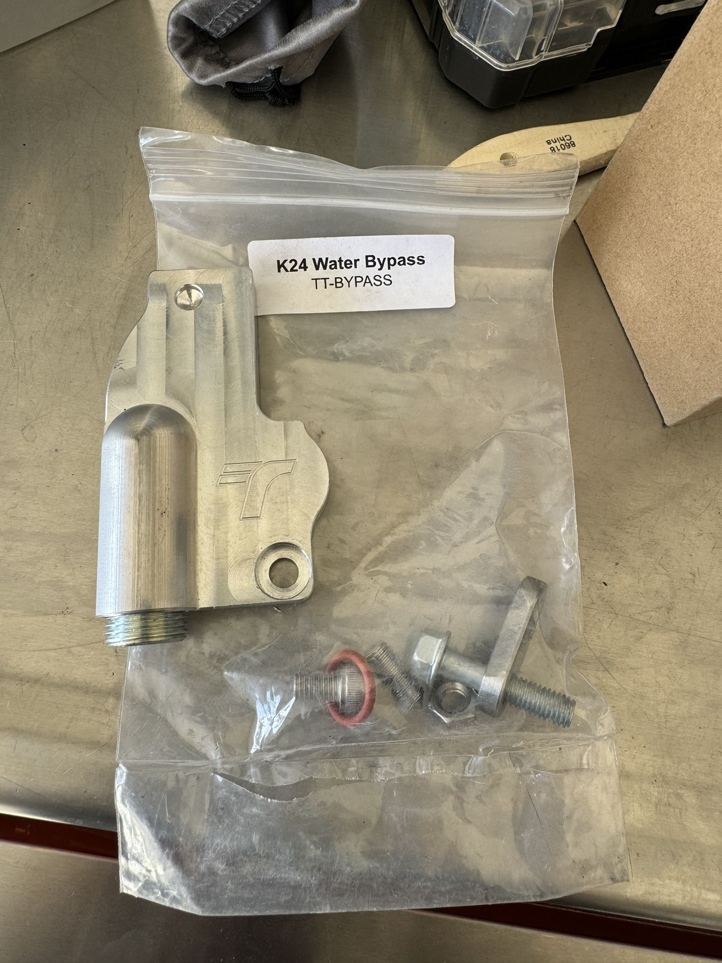 Tractuff K24 Water Bypass Adapter