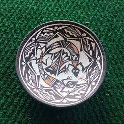 Acoma Pueblo Pottery  Seed Bowl 4 in. Beautiful!