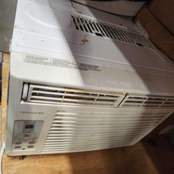 Frigidaire 5k Btu Small Window Air Conditioner