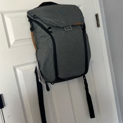  Peak Design Everyday Backpack